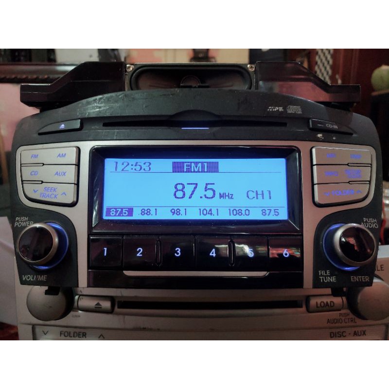 Đầu cd & radio AUX cho xe ô tô Huyndai Tucson 2004 2005