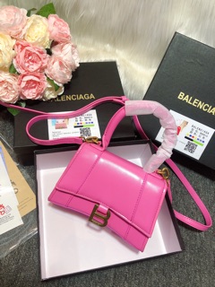 Túi chữ B tag vàng size 19 fullbox
