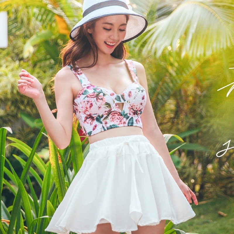 [HÀNG CÓ SẴN] Bộ bơi hai mảnh hoạ tiết hoa, quần cạp cao (có gọng nâng ngực) -BKN019