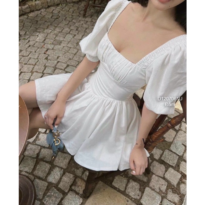 Váy suông dập ly kèm tag hoa