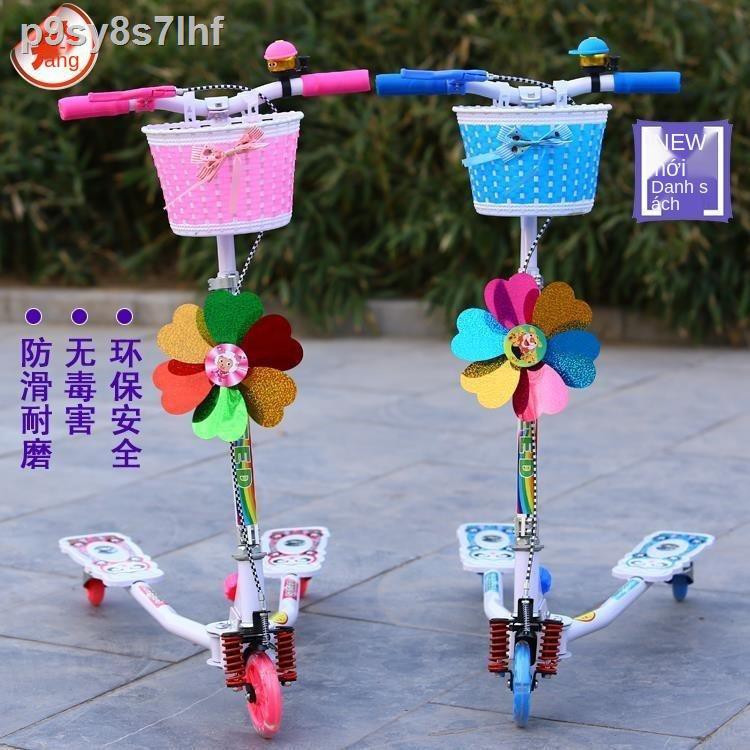(Giá Hủy Diệt)Xe đẩy trẻ em ba bánh cho con bú kéo trượt ròng rọc bàn đạp xích đu 3 nhấp nháy phanh đôi hấp thụ sốc