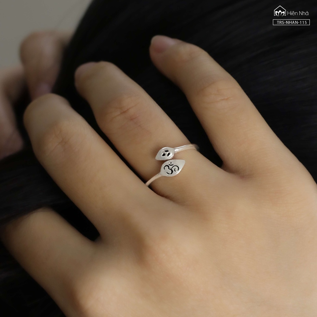 Nhẫn Bạc S925 biểu tượng Chữ OM Lá Sen - Tâm bình an yêu thương - Trang sức bình an - Trong Nhà