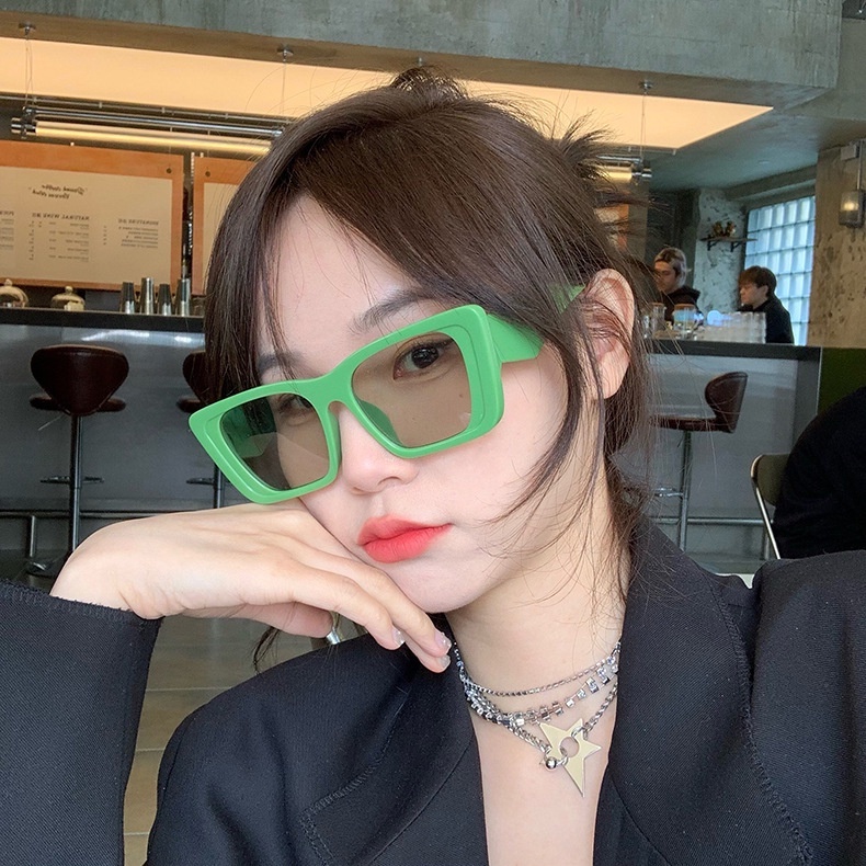 Kính Mát Gọng Vuông Lớn Chống Tia UV Thời Trang Cho Nữ