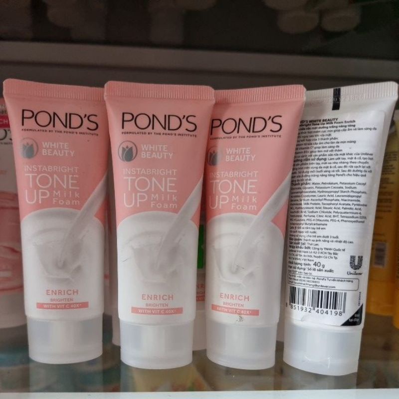 sữa rữa mặt dưỡng trắng nâng tông pond's white beauty 40g.