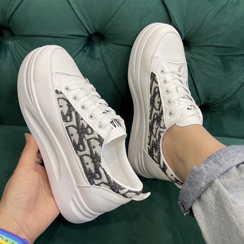 Giày sục NY bata đế bằng độn gót 3cm tăng chiều cao