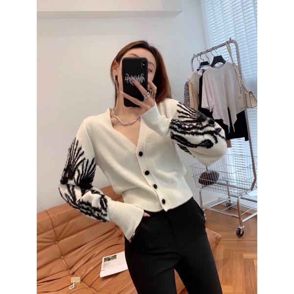 Áo khoác len cadigan nữ dệt kim hình công tay áo dáng ngắn Quảng Châu