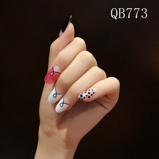 Nail dán móng xinh đón tết