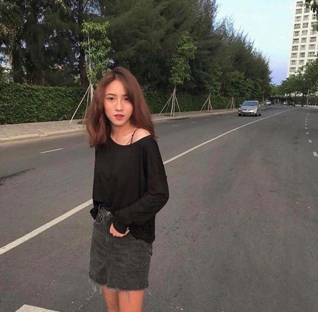 Áo trễ vai hotrenDaquy20Áo trễ vai xước phong cách Hàn Quốc kéo sang xem video ảnh thật