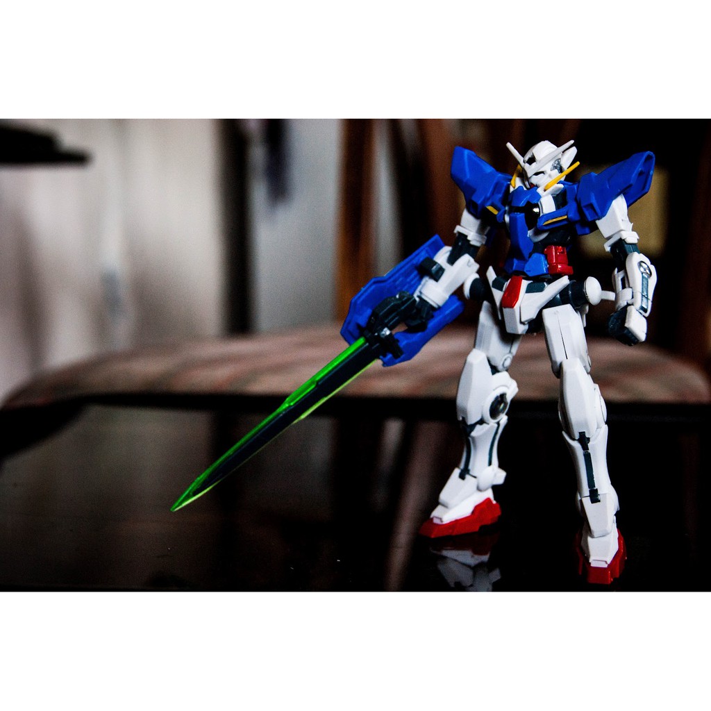 Mô hình lắp ráp hg gundam exia Bandai - GDC