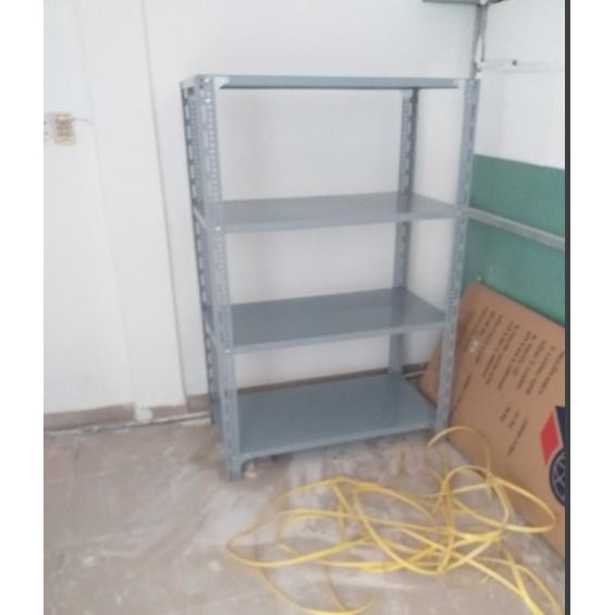 kệ sắt v lỗ 4 tầng