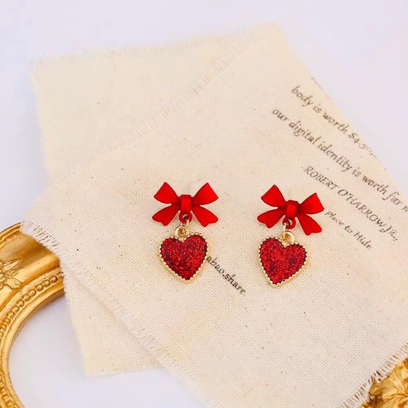 Bông tai trái tim nơ đỏ ánh xà cừ dễ thương cho nữ