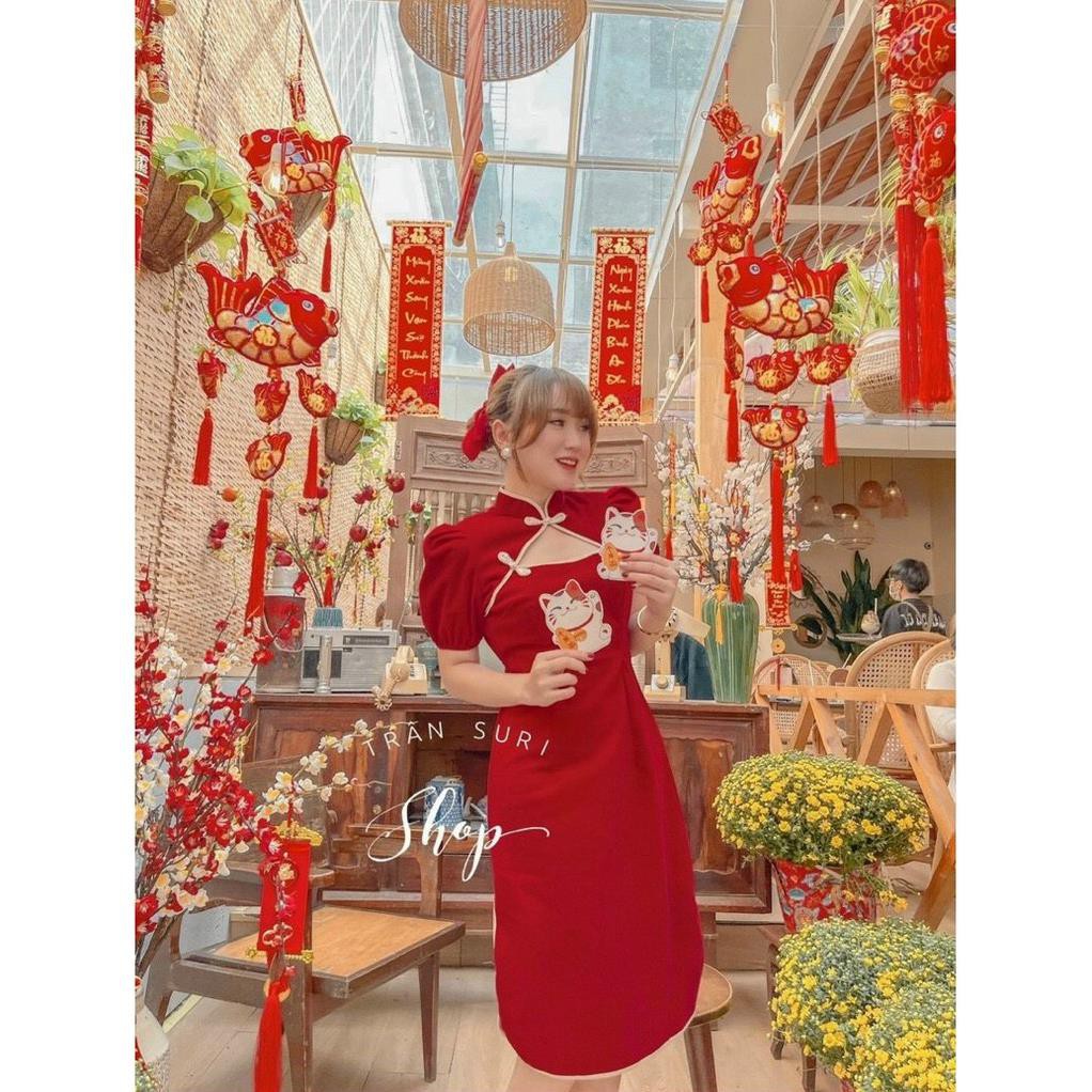 Đầm Đỏ Cổ Tàu, Sườn Xám Cách Tân Cut Out Viền Ngực Xẻ Đùi Phối Cúc Tàu Trang Trí Thời Trang Xuân Xinh Xắn. | BigBuy360 - bigbuy360.vn