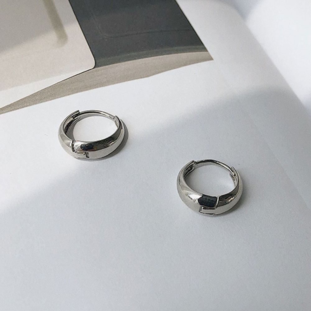 Hoa tai tròn đơn giản thanh lịch cho nữ