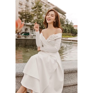 ĐẦM XOÈ TRỄ VAI TAY DÀI