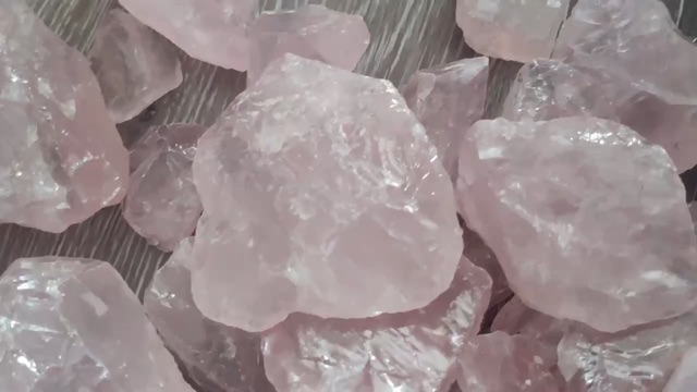 Cây lăn massage mặt bằng T/Anh hồng tự nhiên Rose Quartz | BigBuy360 - bigbuy360.vn