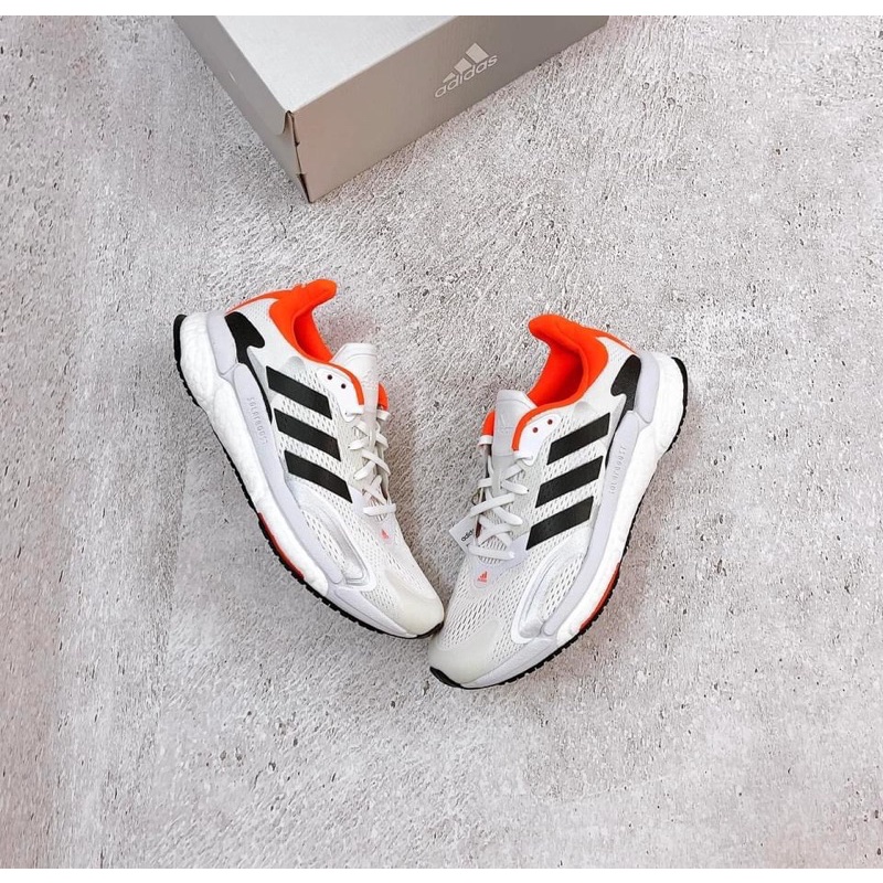 GIÀY THỂ THAO ADIDAS SOLAR BOOST