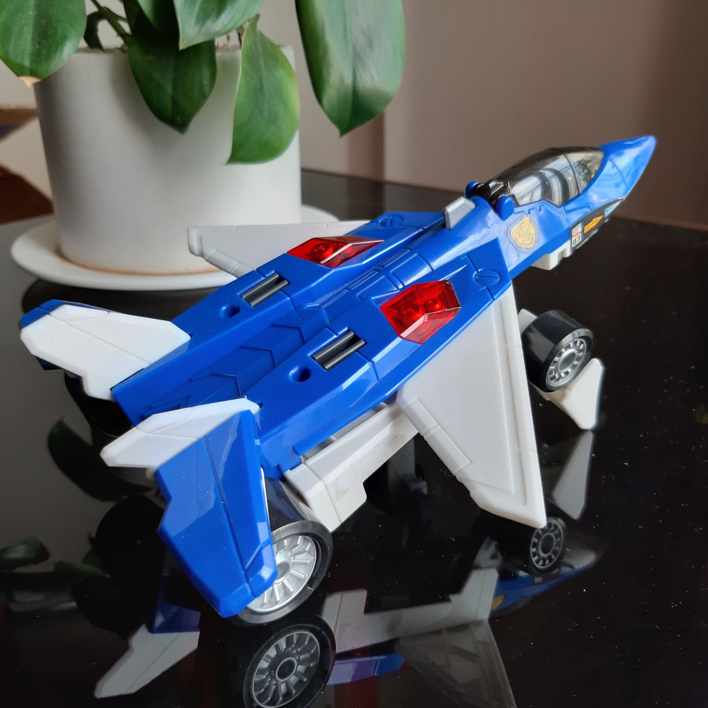 Máy bay tomica Hyper Storm Runner 03  dừng sản xuất thuộc bộ Hyper
