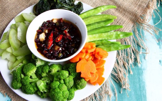 Combo Mắm Ruốc Bảy Đông + Tiêu Ngào Đường Sáng Lợi Đều Là đặc Sản Của Phú Quốc