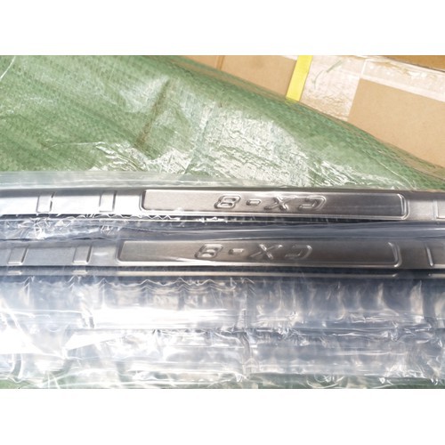 CHỐNG TRẦY CỐP TRONG NGOÀI INOX MAZDA CX8