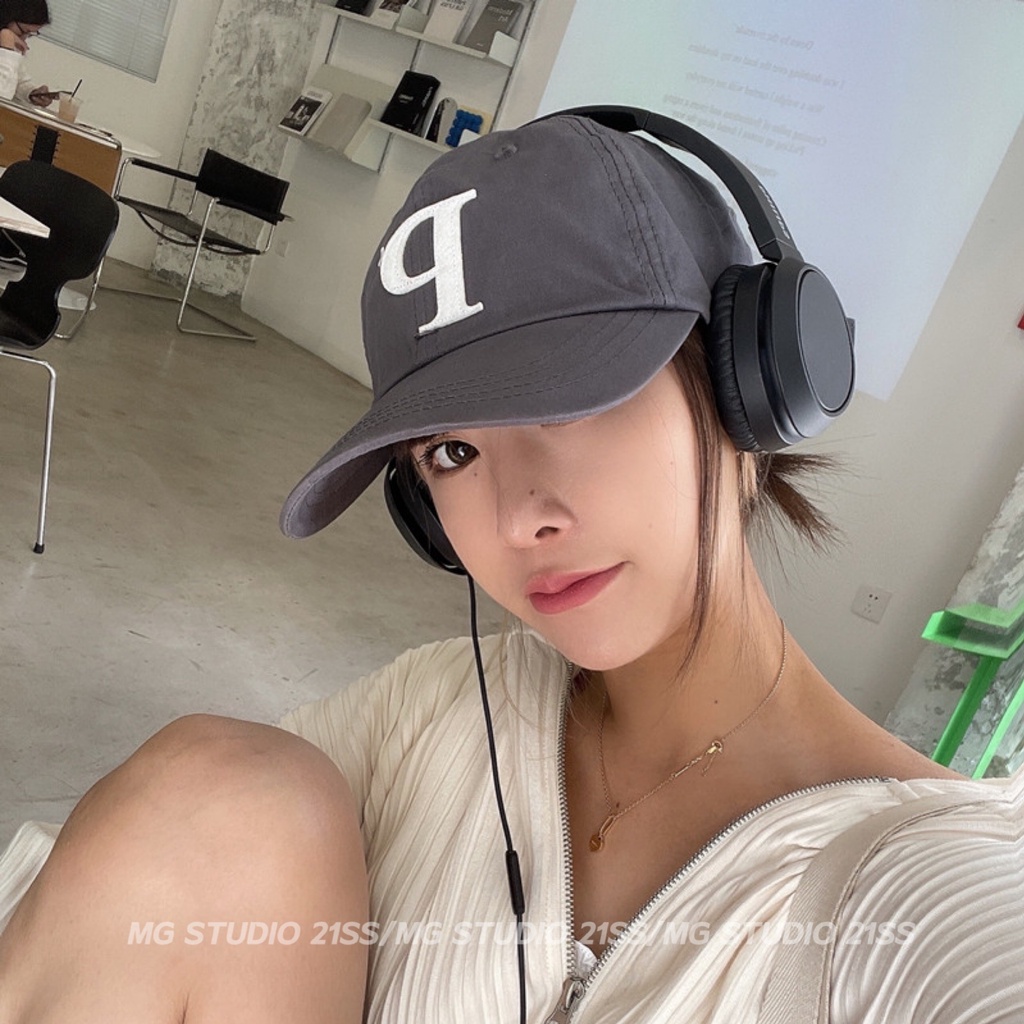 Mũ lưỡi trai MG STUDIO thêu chữ P có 5 màu tùy chọn