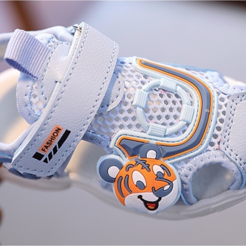 Giày sandal bé trai rọ bít mũi họa tiết chú hổ đáng yên, giày tập đi nhẹ và êm chân bé 1-6 tuổi