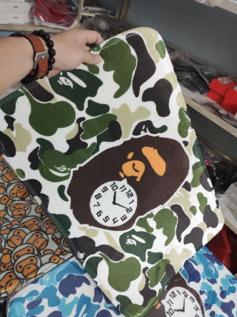 Thảm nhung Bape