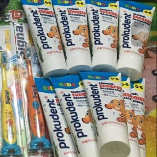 Kem đánh răng Đức cho bé từ 0 tuổi