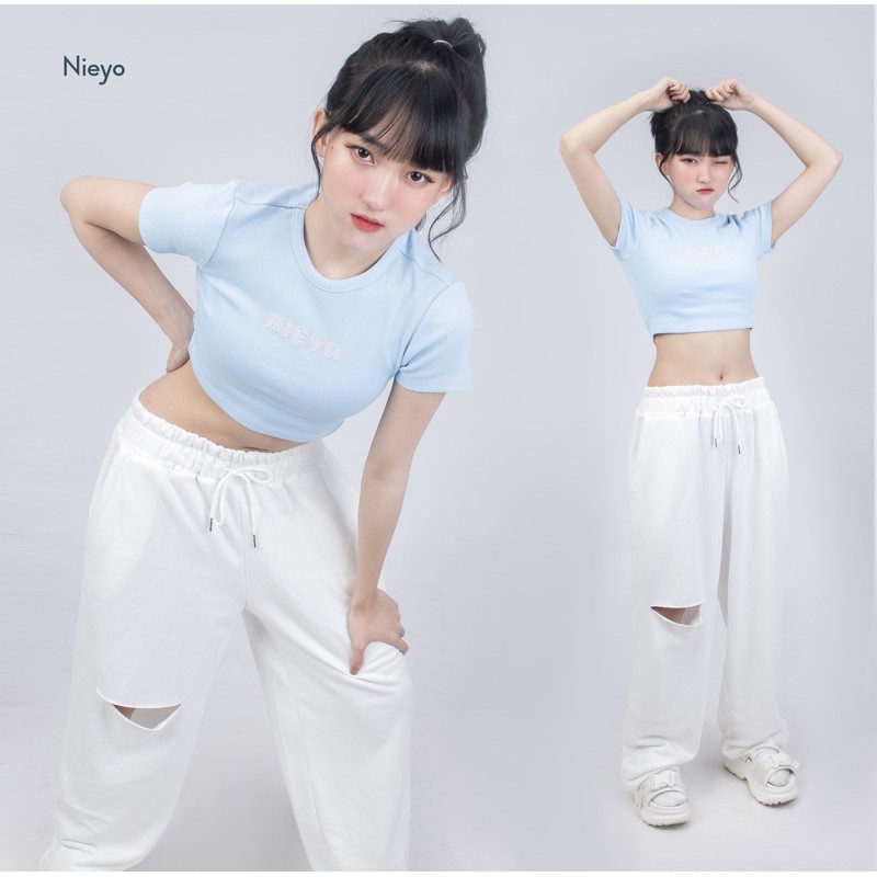 Áo croptop Nieyo Bae