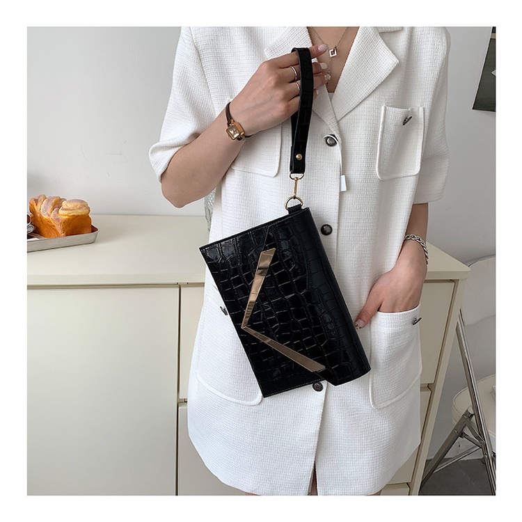 Túi Đeo JASMIN NOIR Chéo Nắp Gập Họa Tiết Da Cá Sấu Có Khóa Cho Nữ