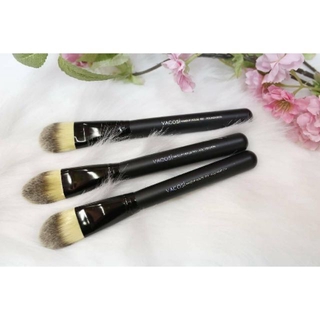 Cọ foundation đầu dẹp Vacosi F03