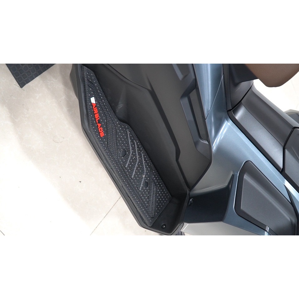 Thảm lót chân Air Blade 160
