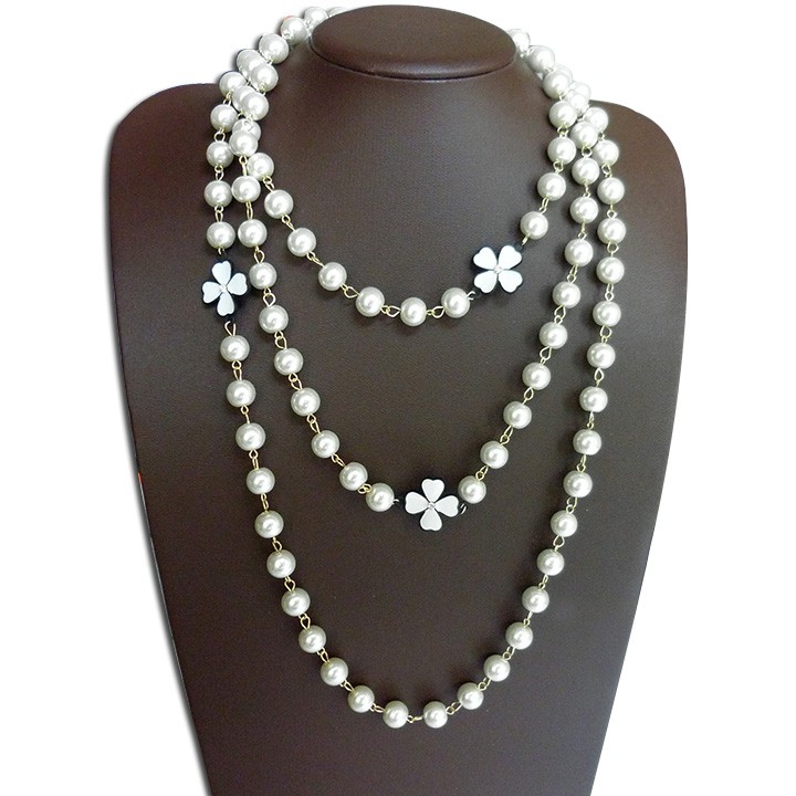 Vòng cổ hột bẹt sang trọng