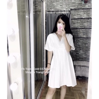 váy trắng xếp li eo