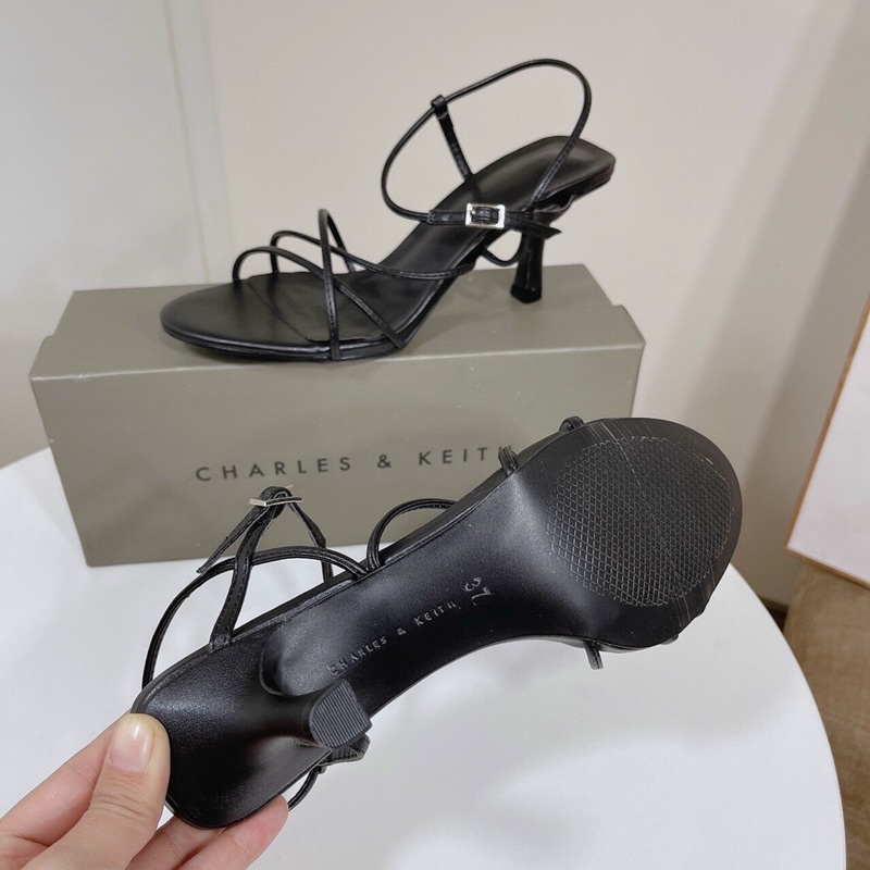 Giày sandal cnk