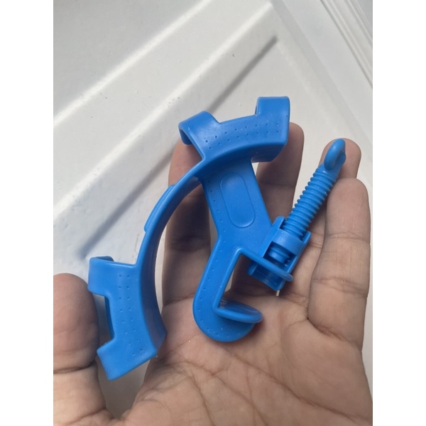 Kẹp giữ ống thay nước bể cá loại tốt