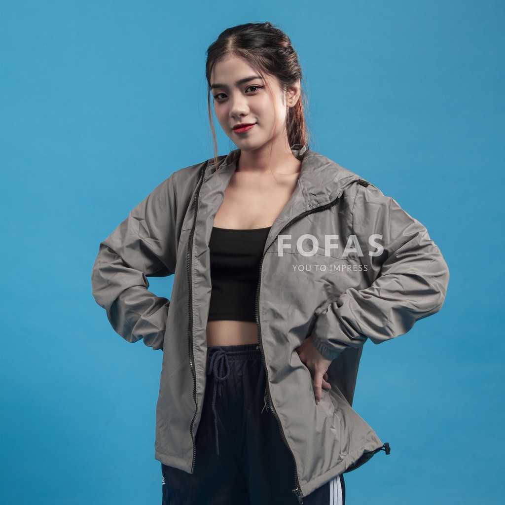 Áo khoác dù nữ màu trơn FOFAS có nón, form áo rộng trendy, kiểu dáng thể thao, chất dù xịn may 2 lớp (5 màu cực đẹp) | BigBuy360 - bigbuy360.vn