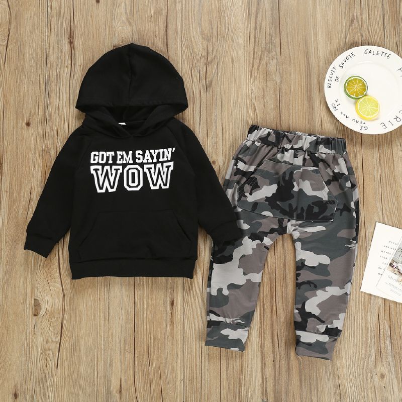 Set bộ bé trai ZARA KIDS xuất xịn Áo hoodie đen có nón tay dài đen in chữ trắng quần lính jogger rằn ri size 130
