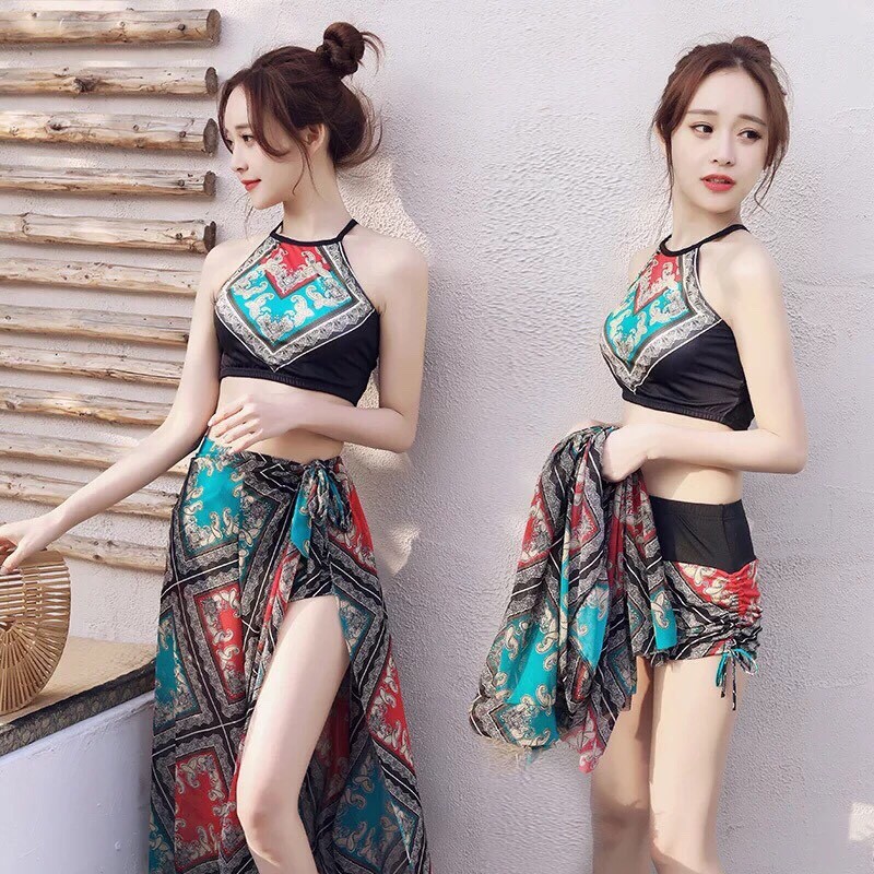 Set bikini 2 mảnh kèm khăn cao cấp