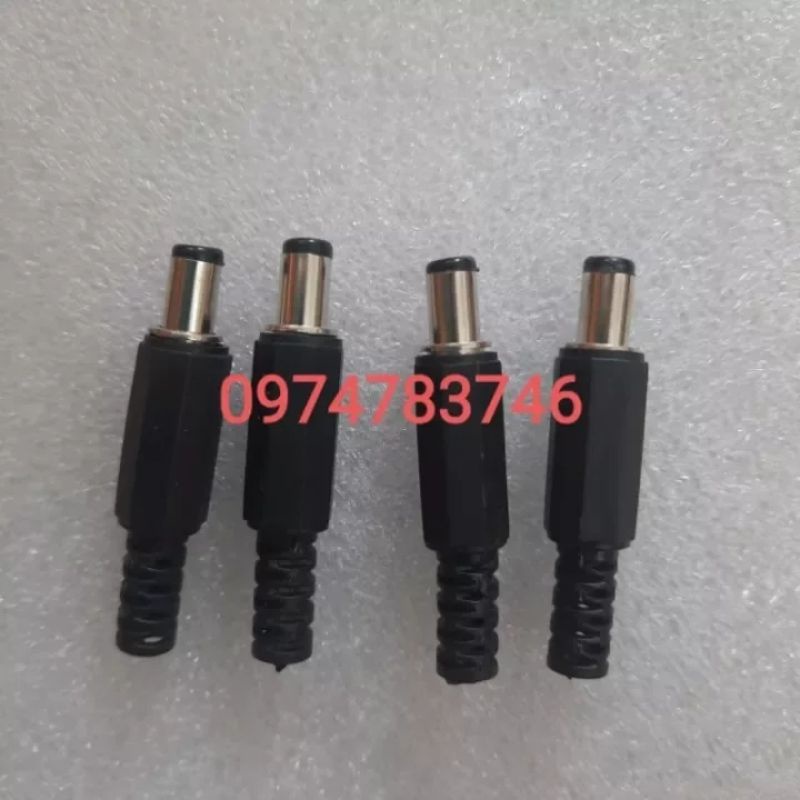 1 đôi jack cắm đực cái 5-12v. 5.5 x 2.1mm