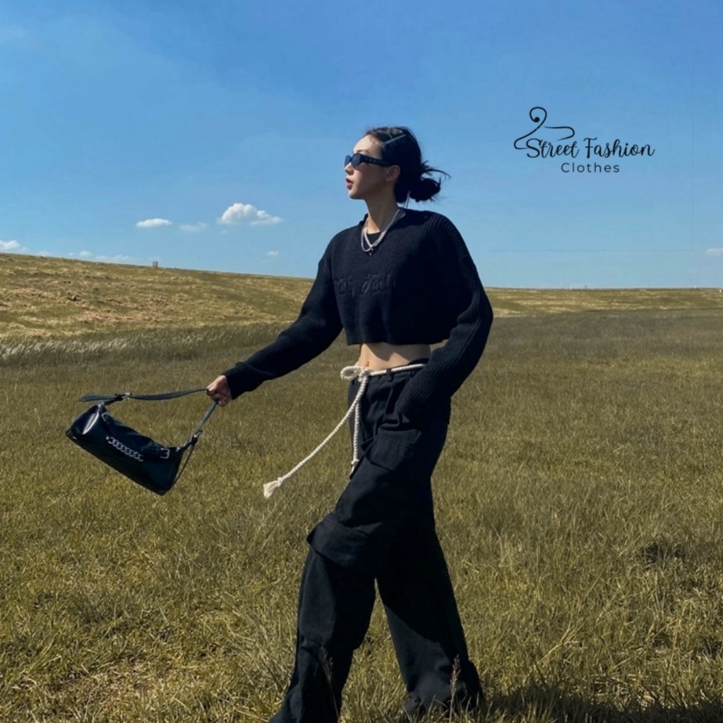 Áo len crotop dáng rộng thêu chữ phong cách trẻ trung, cá tính, sexy