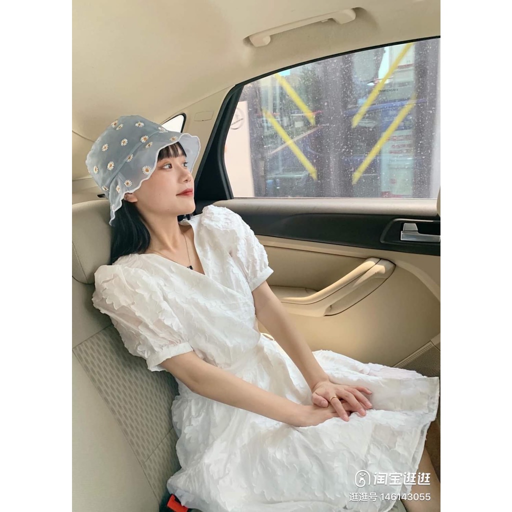 Váy hoa nổi thắt eo tiểu thư