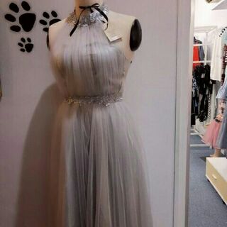 Đầm maxi cổ yếm