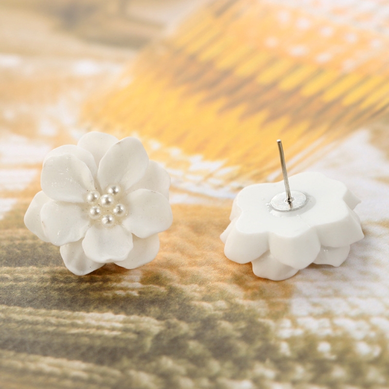Khuyên tai mặt hoa trà trắng bằng nhựa resin thanh lịch thời trang cho nữ