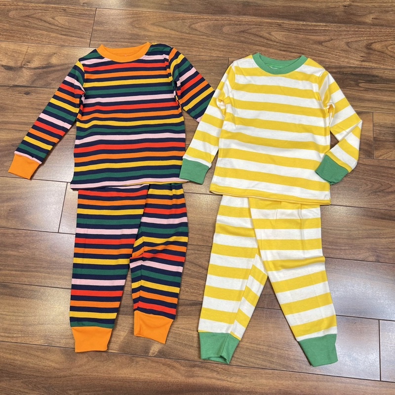 Xả lỗ bộ kẻ cho bé