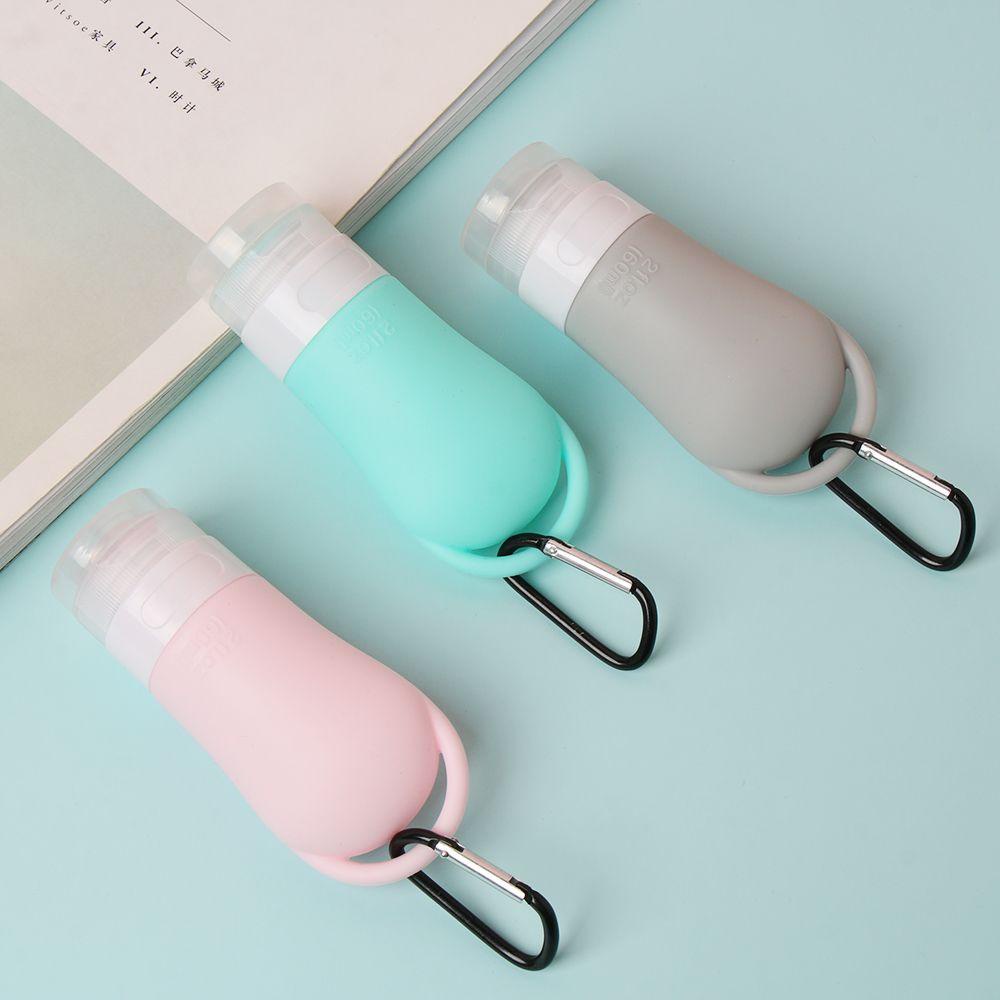Chai Silicone Có Móc Treo Dùng Để Rửa Tay Khi Đi Du Lịch