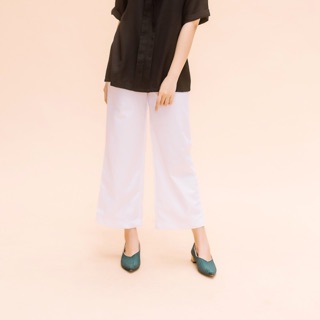 Quần linen trắng