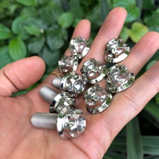 Ốc inox salaya (Thái) - 10li25 (m10x25) - đầu cỡ vừa - gắn cho nhiều loại xe