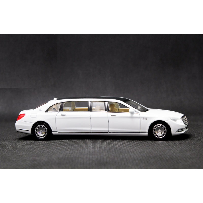 Mô hình xe Mercedes-Maybach S650 Pullman 1:32 hãng XLG, mở 6 cửa, khung kim loại chắc chắn