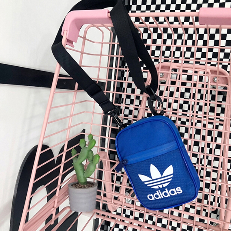 Túi Adidas đeo chéo mini phong cách cá tính