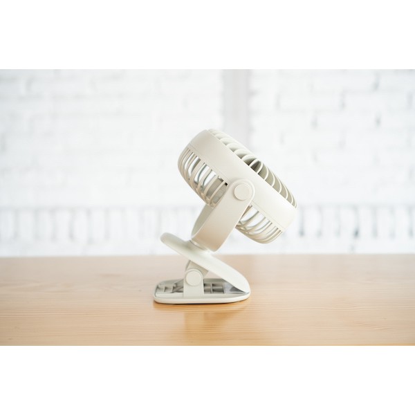 Quạt tích điện mini kẹp bàn đa năng có đèn Baseus chính hãng